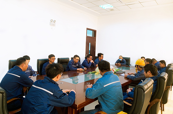 1637046428389625.jpg 在會議室召開演練溝通協(xié)調會.jpg